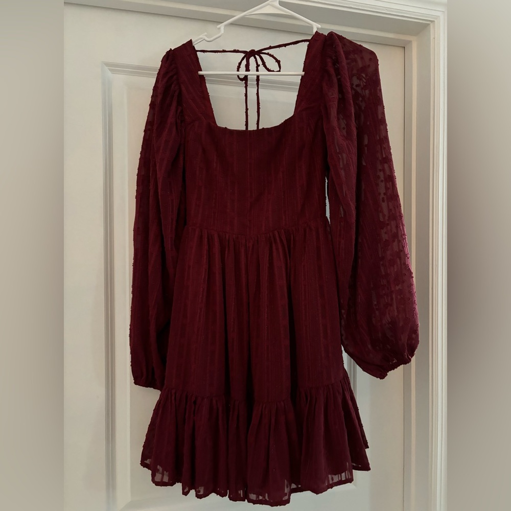Brand new burgundy Lulu’s size medium dress